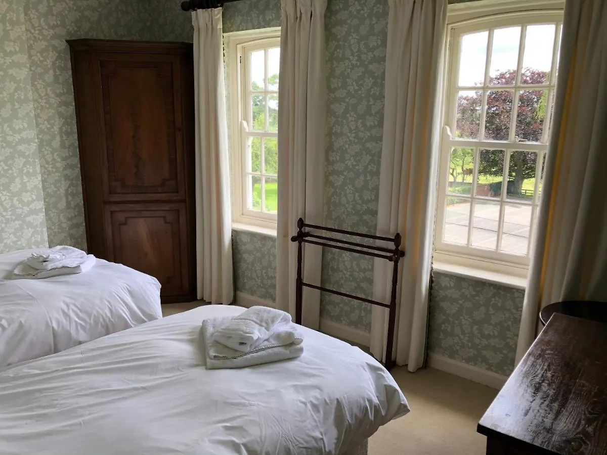 The Wing At Brook Hall Nr York & Leeds - Free Hot Tub Tadcaster United Kingdom