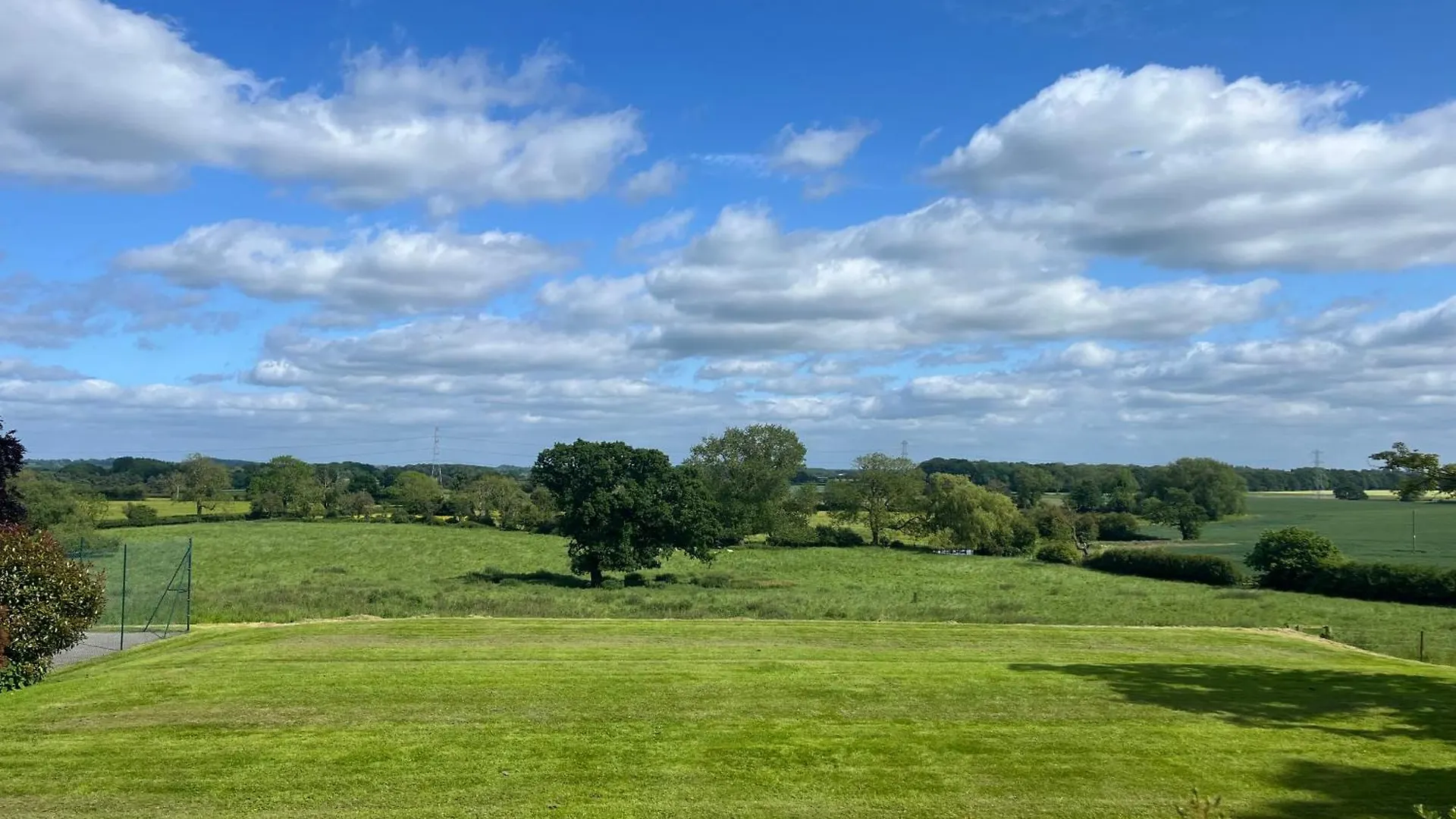 Holiday home The Wing At Brook Hall Nr York & Leeds - Free Hot Tub Tadcaster