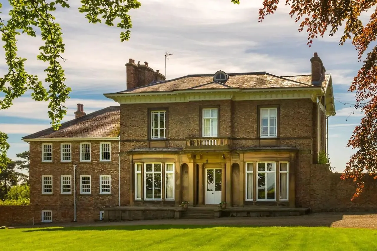 The Wing At Brook Hall Nr York & Leeds - Free Hot Tub Tadcaster