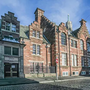  Apartment Beautiful 1-bed Near Castle United Kingdom